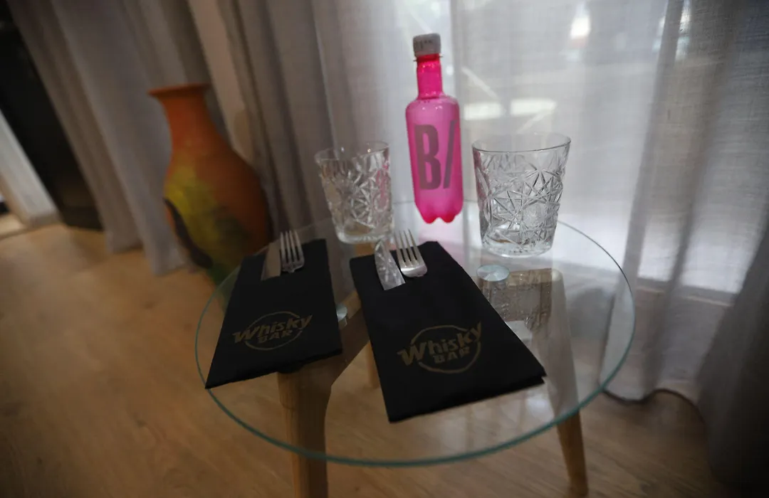 Boutique Hotel Whisky-1